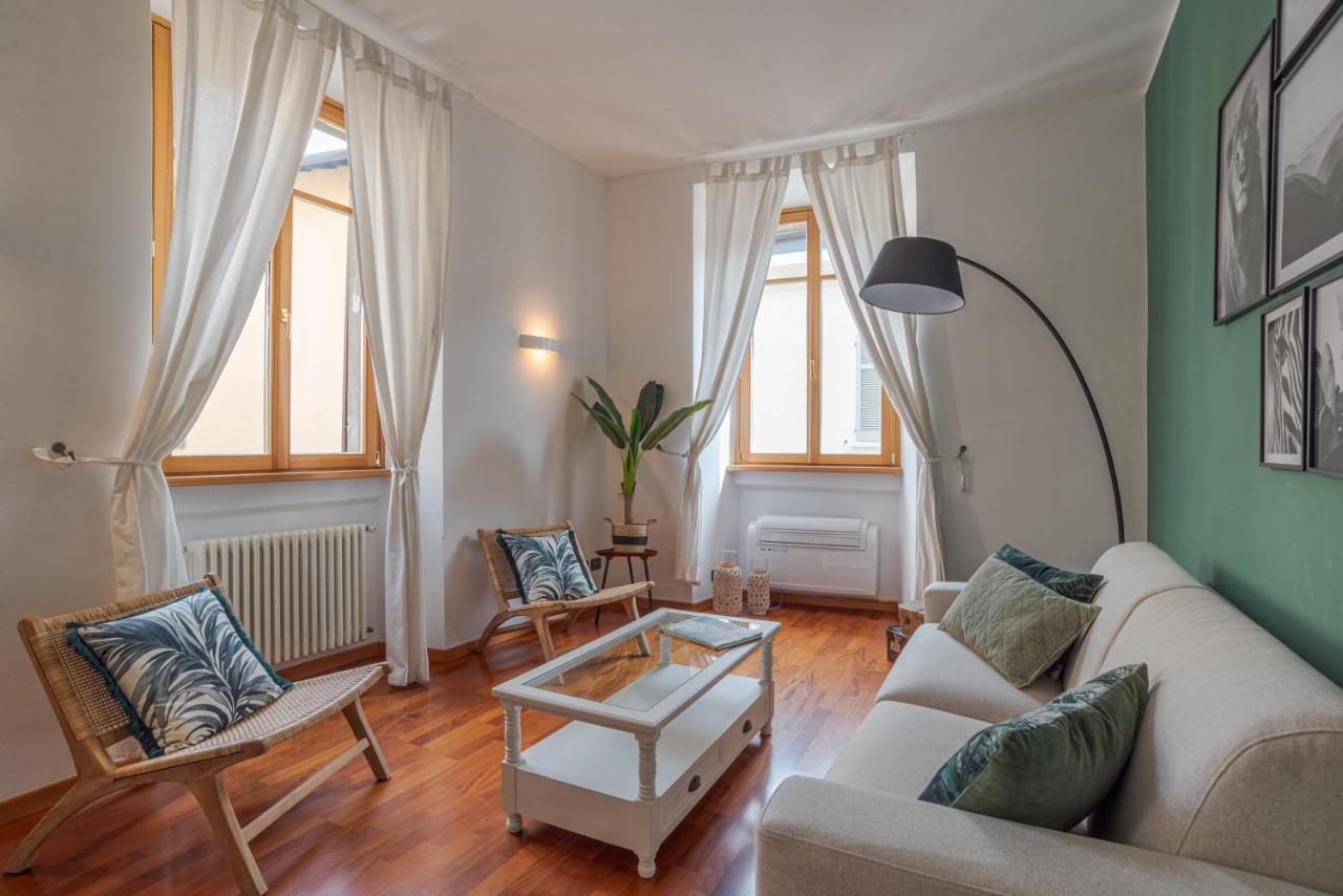 First & Urban Oasis - By Myhomeincomo Buitenkant foto